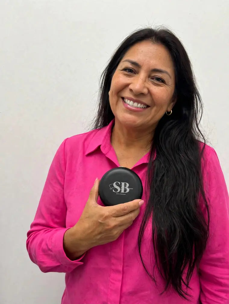 Smile Boutique NY customer Lauree with her case